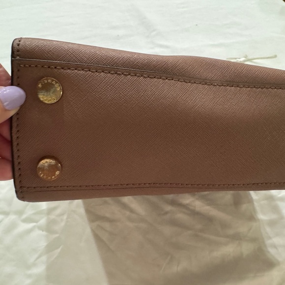 Michael Kors small satchel handbag - EUC - with dust bag - Picture 6 of 7